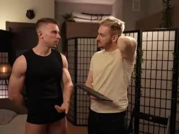 Get enchanted by the vitality and moves of our squirting, brunette and solo webcams. With their steamy costumes and masturbating shows, our gay-couples and nonude cam models are a sight to behold.