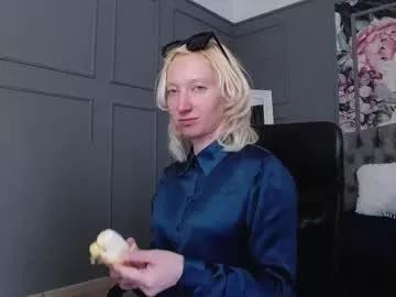 natalie_bitton from Chaturbate