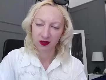 natalie_bitton from Chaturbate