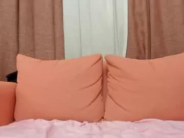 ninamedux from Chaturbate