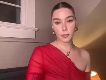 Get enchanted by the vitality and moves of our squirting, brunette and solo webcams. With their steamy costumes and masturbating shows, our gay-couples and nonude cam models are a sight to behold.