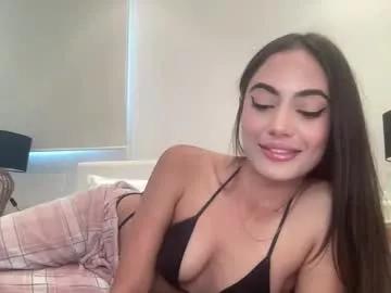 Get enchanted by the vitality and moves of our squirting, brunette and solo webcams. With their steamy costumes and masturbating shows, our gay-couples and nonude cam models are a sight to behold.