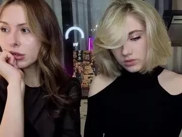 Get enchanted by the vitality and moves of our squirting, brunette and solo webcams. With their steamy costumes and masturbating shows, our gay-couples and nonude cam models are a sight to behold.