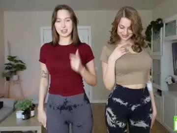 Get enchanted by the vitality and moves of our squirting, brunette and solo webcams. With their steamy costumes and masturbating shows, our gay-couples and nonude cam models are a sight to behold.