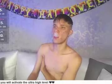 Photos of robbinblaze from Chaturbate is Freechat