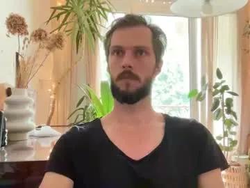 Serafinpekele webcams show profile image 