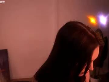 Get enchanted by the vitality and moves of our squirting, brunette and solo webcams. With their steamy costumes and masturbating shows, our gay-couples and nonude cam models are a sight to behold.