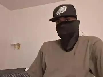 sinn3r702 from Chaturbate