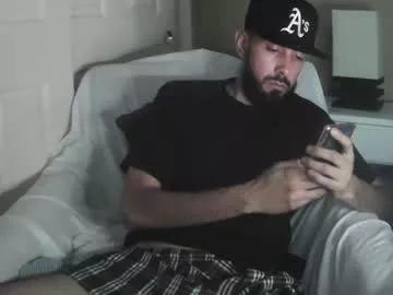 sinn3r702 from Chaturbate