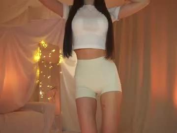 Get enchanted by the vitality and moves of our squirting, brunette and solo webcams. With their steamy costumes and masturbating shows, our gay-couples and nonude cam models are a sight to behold.