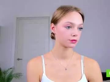 Get enchanted by the vitality and moves of our squirting, brunette and solo webcams. With their steamy costumes and masturbating shows, our gay-couples and nonude cam models are a sight to behold.