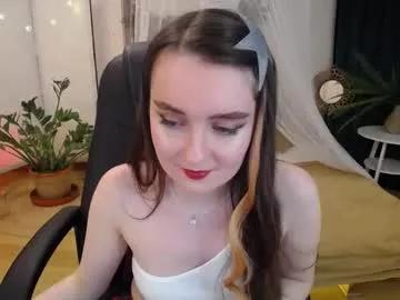 sweetintouch from Chaturbate