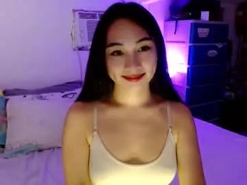 sweetlilly_18 from Chaturbate