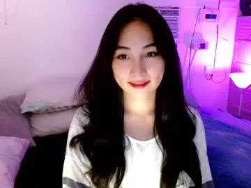 sweetlilly_18 from Chaturbate
