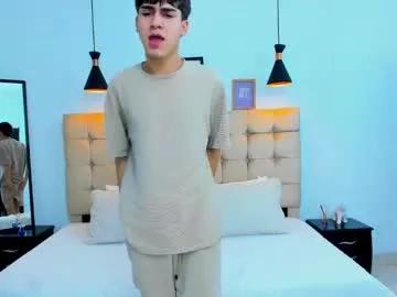 tommy18__ from Chaturbate