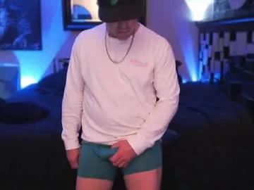 tommy_knuckles from Chaturbate