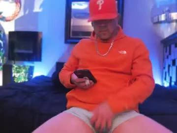 tommy_knuckles from Chaturbate
