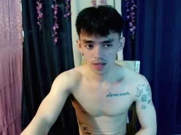 urhunky_boy from Chaturbate