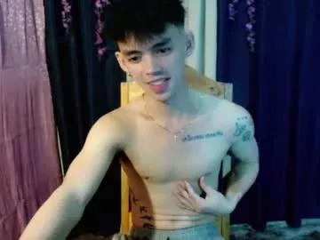 urhunky_boy from Chaturbate