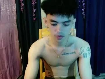 urhunky_boy from Chaturbate