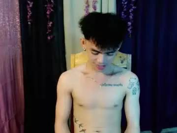 urhunky_boy from Chaturbate