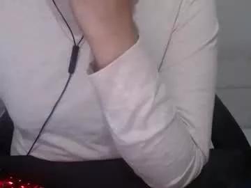 wellingtont from Chaturbate