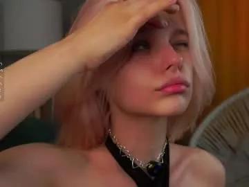 Photos of willalwaysloveyouuuuu from Chaturbate is Freechat