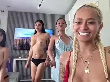 Photos of xmonstrouscockivy from Chaturbate is Freechat