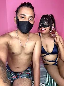 Get enchanted by the vitality and moves of our squirting, brunette and solo webcams. With their steamy costumes and masturbating shows, our gay-couples and nonude cam models are a sight to behold.