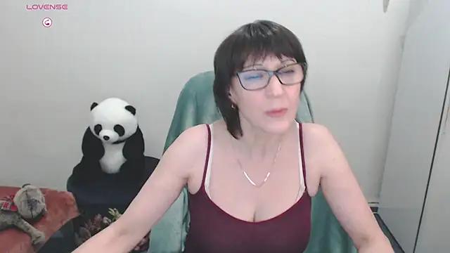 Ammillia from StripChat
