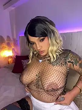 Photos of Arianabromw from StripChat is Freechat