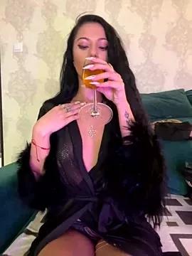 ArianaTurner from StripChat