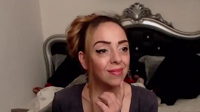 AylyneRichards from StripChat