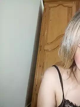 Photos of barbieelove from StripChat is Freechat