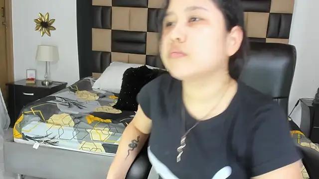 BonnyDelux from StripChat