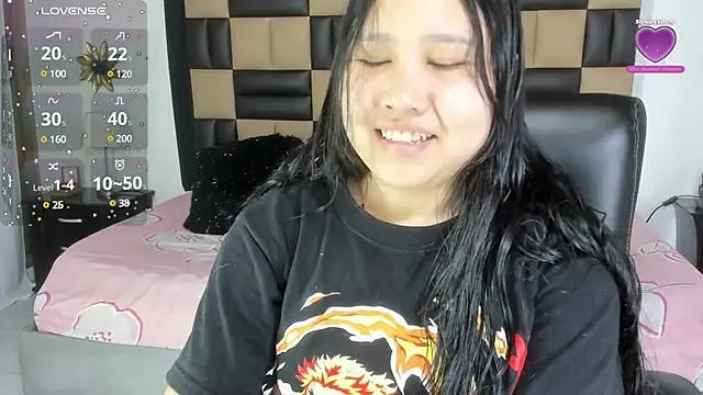 BonnyDelux from StripChat