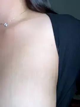 Photos of BustiBunny69 from StripChat is Freechat