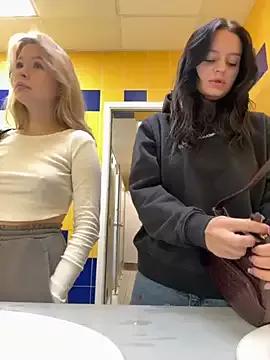 Photos of Cum_girlss from StripChat is Freechat