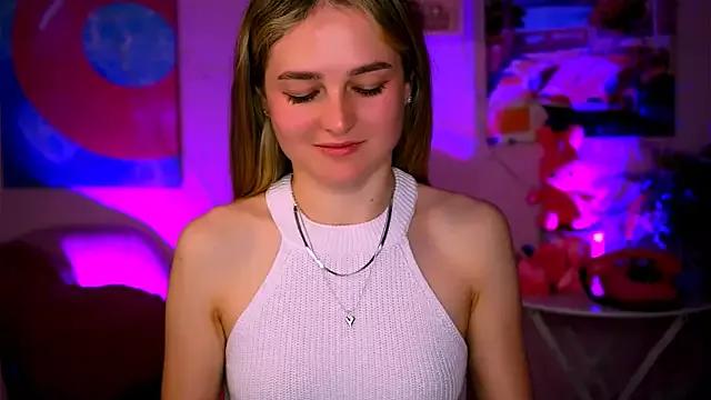 Photos of DeboraLarson from StripChat is Freechat
