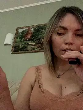 Photos of Ella_Pearlie from StripChat is Private