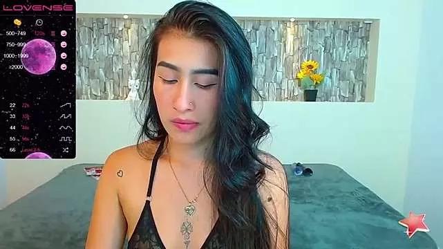 emmilyrosse1 from StripChat