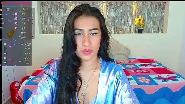 emmilyrosse1 from StripChat