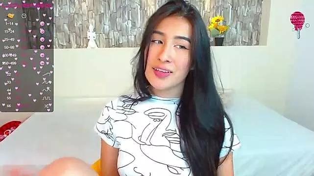 emmilyrosse1 from StripChat