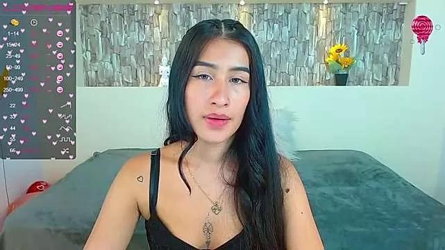 emmilyrosse1 from StripChat