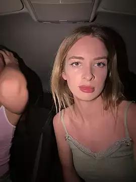 EvieEvans from StripChat