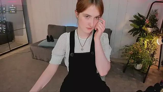 Fionazoomer webcams show profile image 