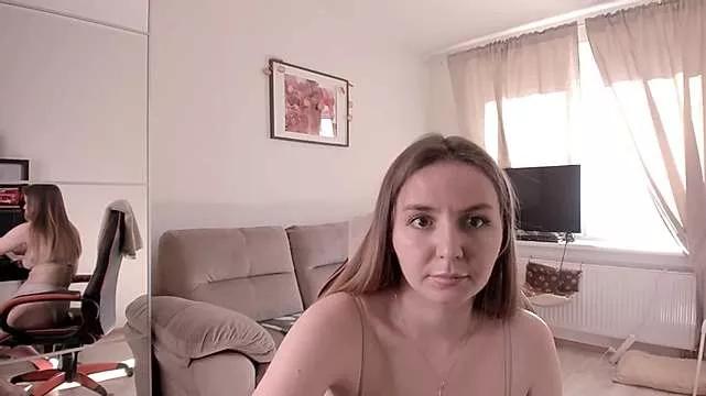 FluffyHat from StripChat