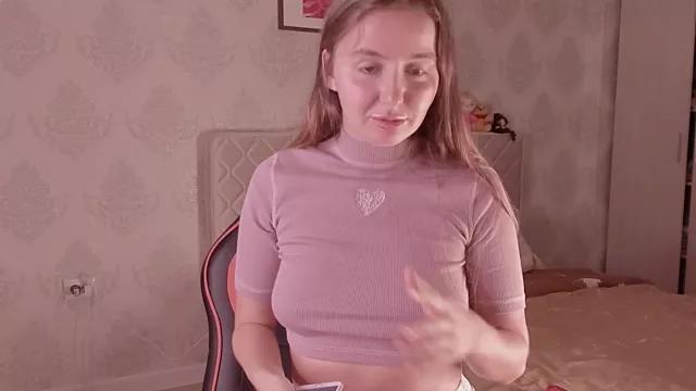 FluffyHat from StripChat
