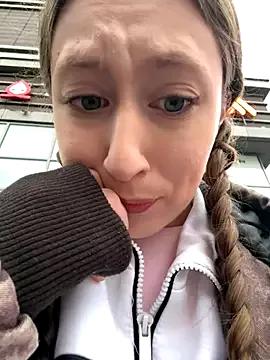 Photos of FroggyAnna from StripChat is Freechat