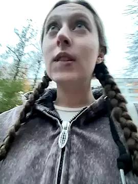 Photos of FroggyAnna from StripChat is Freechat